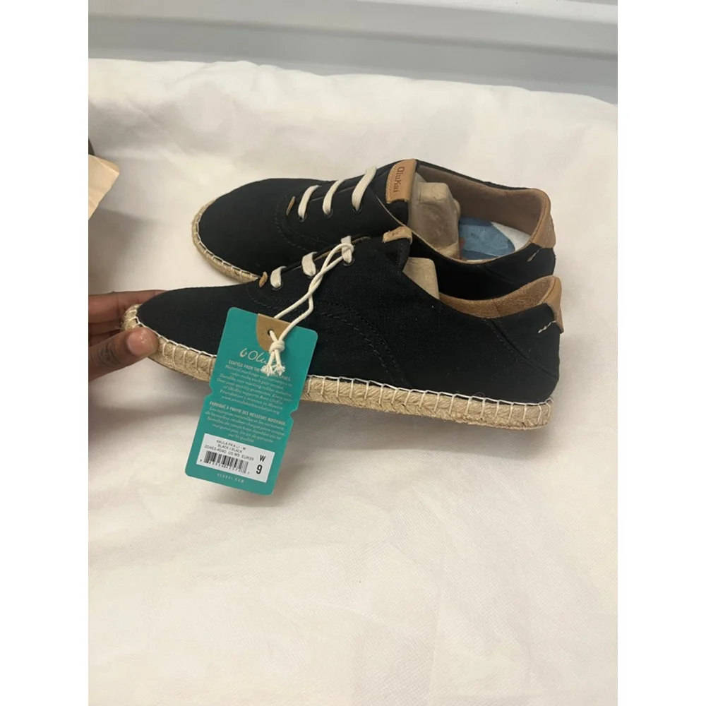 NIB $170 Olukai Kaula Pa’a Li Woman’s Espadrille Shoes in black color Size 39/9